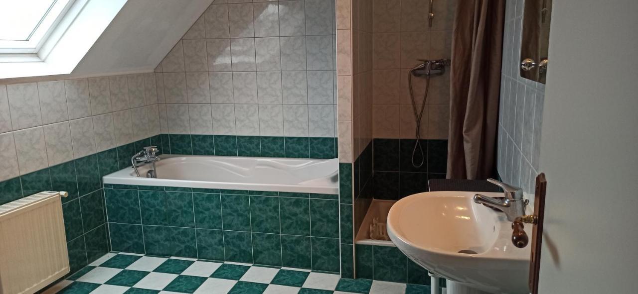 Appartement En Bord De Mer 40 M2, 2 Personnes Étables 外观 照片